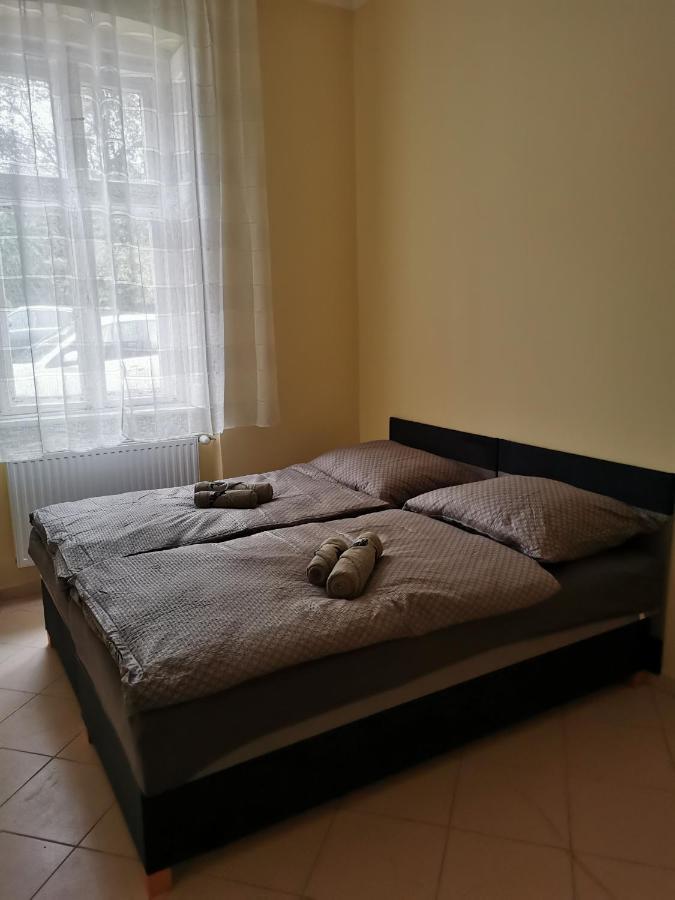 Varalja Vendeghaz Apartment